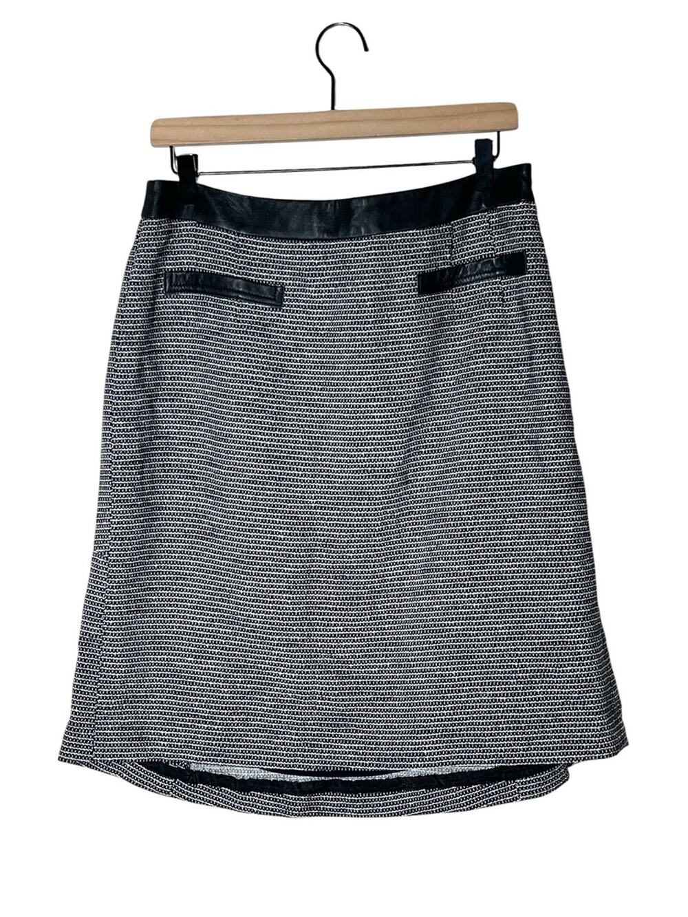 Etcetera black and white knit skirt with faux leather trim size 10 B18
